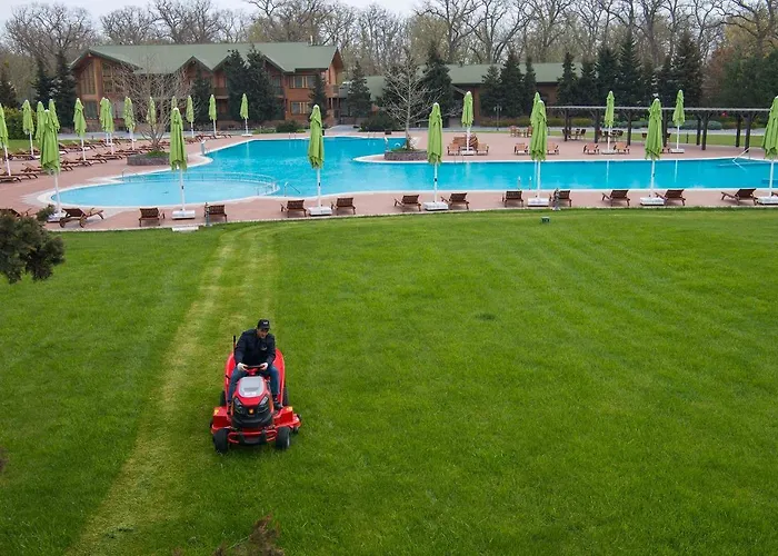 River Inn Resort And Spa